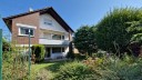 Schnes 2-Familienhaus in guter Lage mit groem Garten und Ausblick