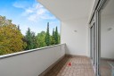 Modernisierte 2 ZKB mit Balkon, Einbaukche und Blick ins Grn der Umgebung