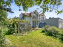 Grozgige Terrassenwohnung mit Wintergarten, Stellplatz und Gartenanteil in ruhiger und grner Lage