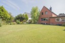 Freistehendes, zeitloses Einfamilienhaus mit groem Garten und Garage in begehrter Lage von Kln-Flittard