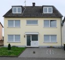 Gepflegtes und vollvermietetes Mehrfamilienhaus (5 Parteien) in Lessenich zu verkaufen